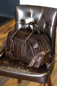 皮革棕色（的）旅行袋棕色（的）皮革椅子