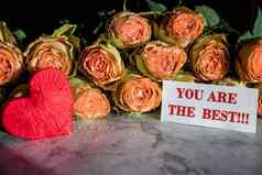 美丽的英语玫瑰花阳光美丽的peony-shaped浓密的粉红色的玫瑰快乐母亲一天情人节一天概念爱忠诚概念花商店