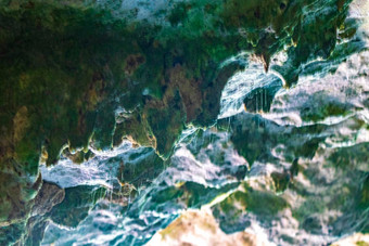 令人惊异的蓝色的绿松石水<strong>石灰石洞穴</strong>天坑天然井墨西哥