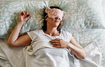 女孩美睡眠拍摄有吸引力的年轻的女人睡觉睡眠面具床上首页