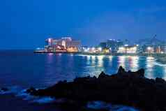 济州岛小镇照亮晚上济州岛岛南韩国