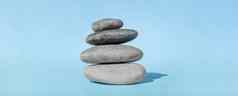 平衡凯恩象征和谐宁静放松概念冥想堆栈水疗中心热石头
