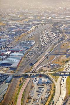 城市运输中心空中拍摄忙铁路运输中心
