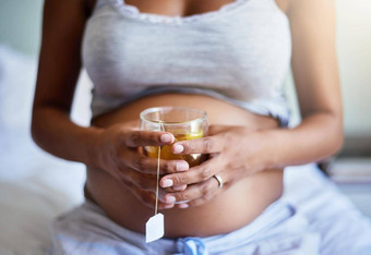 茶糖果裁剪拍摄怀孕了女人放松首页玻璃茶