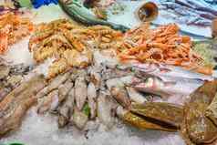 鱼甲壳类动物海鲜出售