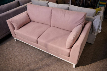 高角视图时尚的粉红色的长椅垫子<strong>展厅</strong>软垫<strong>家具家具</strong>商店