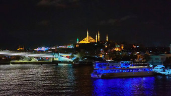 晚上拍摄金角地<strong>铁桥</strong>盐土植物桥重叠苏莱曼尼耶清真寺伊斯坦布尔火鸡