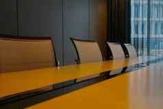 现代会议房间办公室大表格椅子