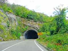 车进入路隧道意大利高速公路