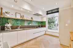 视图厨房绿色大理石瓷砖墙