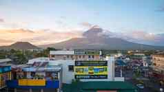黎牙实比菲律宾1月山马荣火山织机城市每天生活