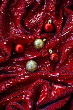 红色的假期闪闪发光的背景的地方节日登记红色的黄金装饰圣诞节树