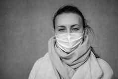 图片女孩面具孤立的科维德流感大流行