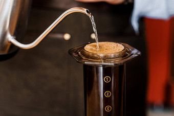 aeropress<strong>咖啡</strong>关闭替代使<strong>咖啡师咖啡</strong>馆斯堪的那维亚<strong>咖啡</strong>酝酿方法<strong>咖啡师</strong>倒水aeropress<strong>咖啡</strong>