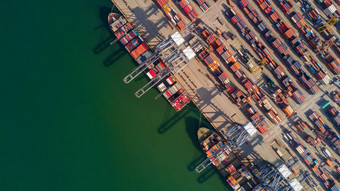 空中视图容器船运费航运港口全球业务物流进口出口运费航运运输海外在世界范围内容器船货物运费船国际