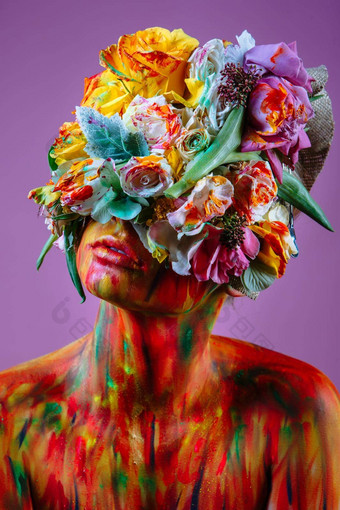 模型女孩头装饰头饰新鲜的花涵盖了眼睛