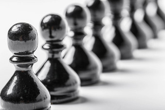 国际象棋孤立的白色背景有创意的照片