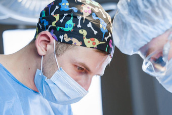 外科医生塑料操作医疗诊所手术专业甲胺皮肤护理纠正形式脸病人