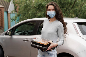 寿司集盒子健康的食物交付服务车<strong>女孩快递</strong>医疗面具寿司盒子站前面车