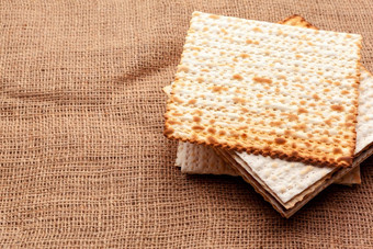 未发酵面包面包犹太人高假期庆祝活动表格