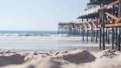木水晶码头桩海洋海滩水波加州美国