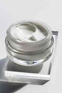 脸奶油保湿霜Jar产品样本玻璃美护肤品化妆品科学