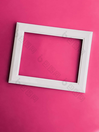白色水平艺术框架粉红色的背景平铺设计艺术作品打印照片专辑
