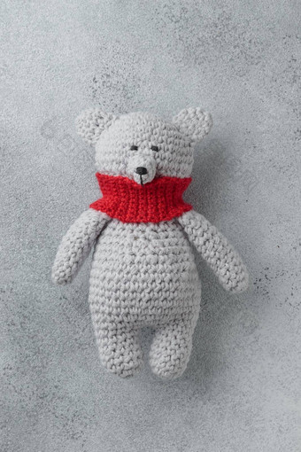 用钩针编织针织可爱的泰迪熊