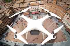 无人机数字相机飞行广场意大利城市