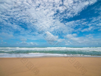 美丽的热带海滩蓝色的天空摘要纹理背景复制<strong>空间</strong>夏天假期假期业务旅行概念古董语气过滤器效果颜色风格