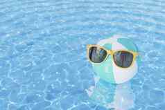 太阳镜充气球游泳池