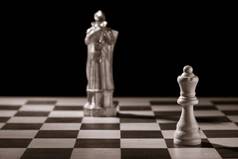 经典白色女王国际象棋一块形式中世纪的数字