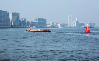 阿姆斯特丹视图ij-veer船