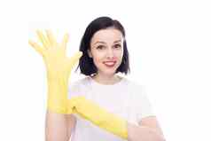 快乐女人白色t恤把清洁手套手