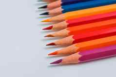 集彩虹颜色木铅笔集合孤立的白色背景