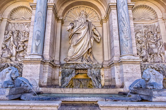 罗马意大利6月罗马意大利丰塔纳水快乐被称为喷泉摩西快乐水喷泉摩西描述指示水春天岩石