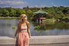 女人旅游韩国朝鲜文宫理由首尔南韩国旅行韩国概念