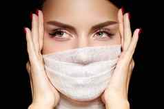 美丽的女人绷带脸面具时尚眼睛化妆美手术保护卫生科维德流感大流行
