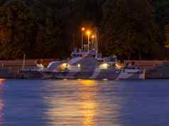 彼得堡俄罗斯军舰水域neva白色晚上彼得堡节日彼得堡城市俄罗斯