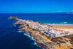 空中视图岛baleal奈尔Peniche海岸海洋西海岸葡萄牙baleal葡萄牙难以置信的海滩冲浪者空中视图baleal葡萄牙