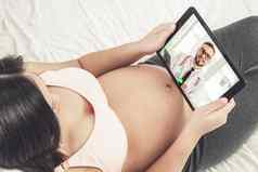 医生远程医疗服务在线视频怀孕了女人产前护理