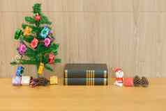 装饰圣诞节树书圣诞节一年假期