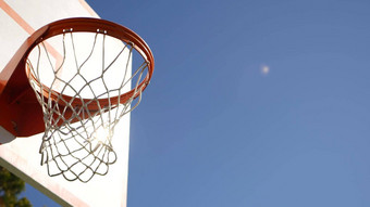 篮球法院在户外橙色希望网篮板篮子球游戏
