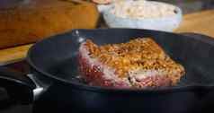 牛肉肉牛排烹饪烧烤热锅