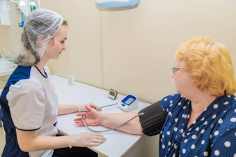 护士综合医院措施血压力女人设备医疗保健