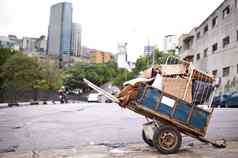 运输垃圾拍摄车完整的垃圾街贫困城市