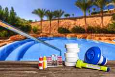 设备化学清洁产品工具维护游泳池