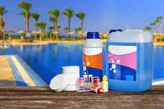设备化学清洁产品工具维护游泳池