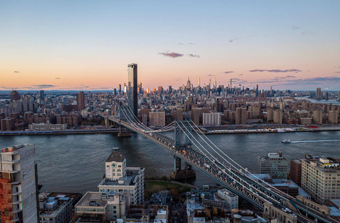 著名的电缆待曼哈顿桥东河暮光之城城市区市