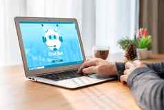 聊天机器人软件应用程序流行的在线业务